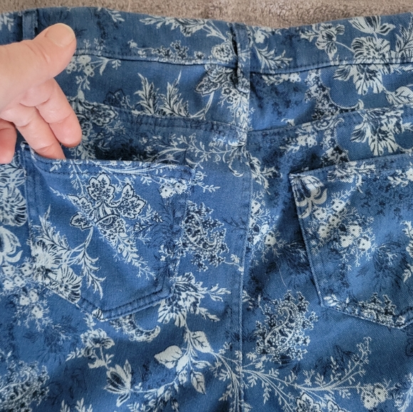 Floral stretch jeggings - Picture 5 of 5